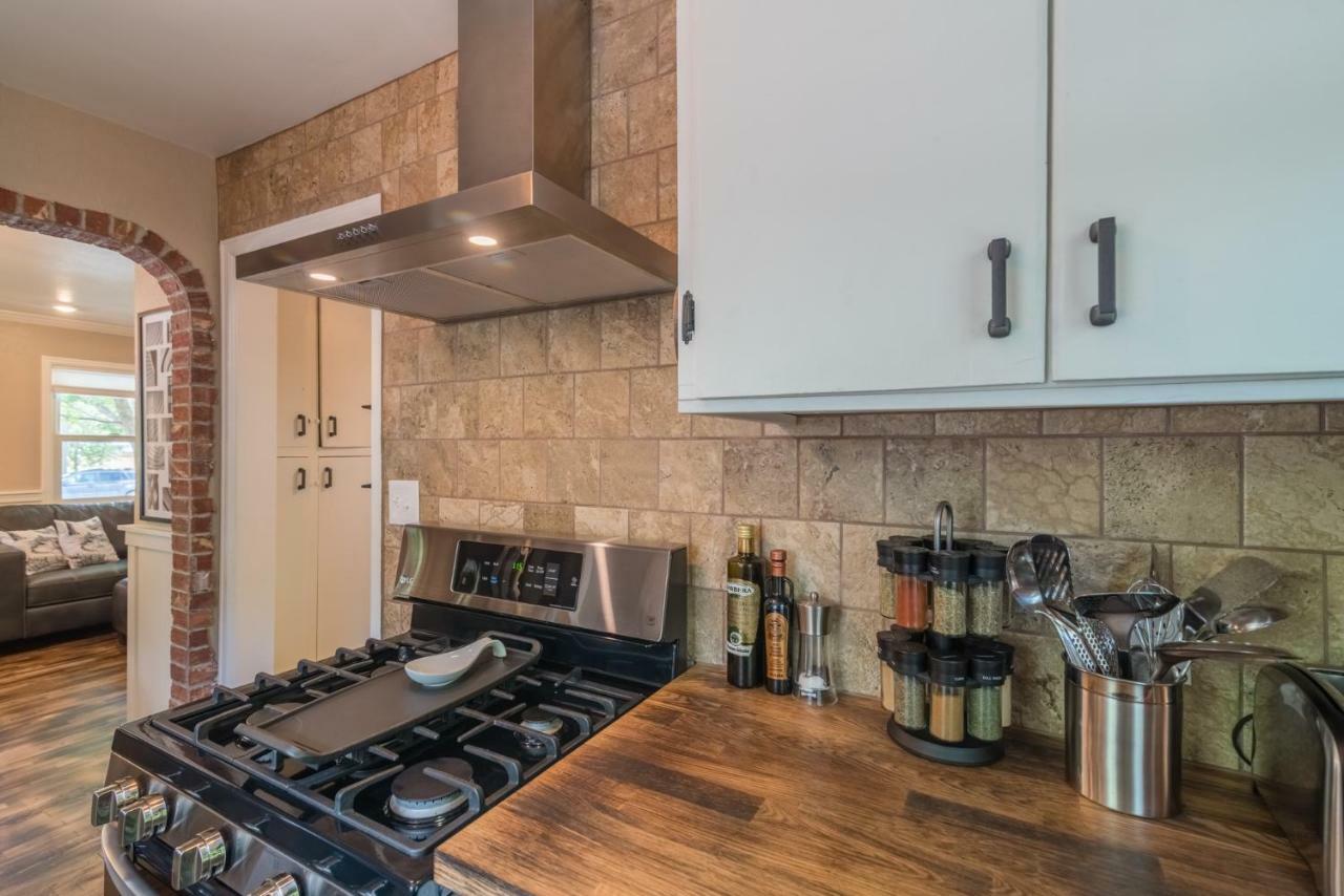 Italian Style In Old Town With Private Hot Tub Fort Collins Exterior foto